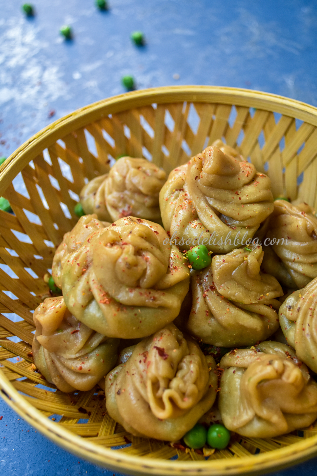 bengali peas kachori inspired green peas momo