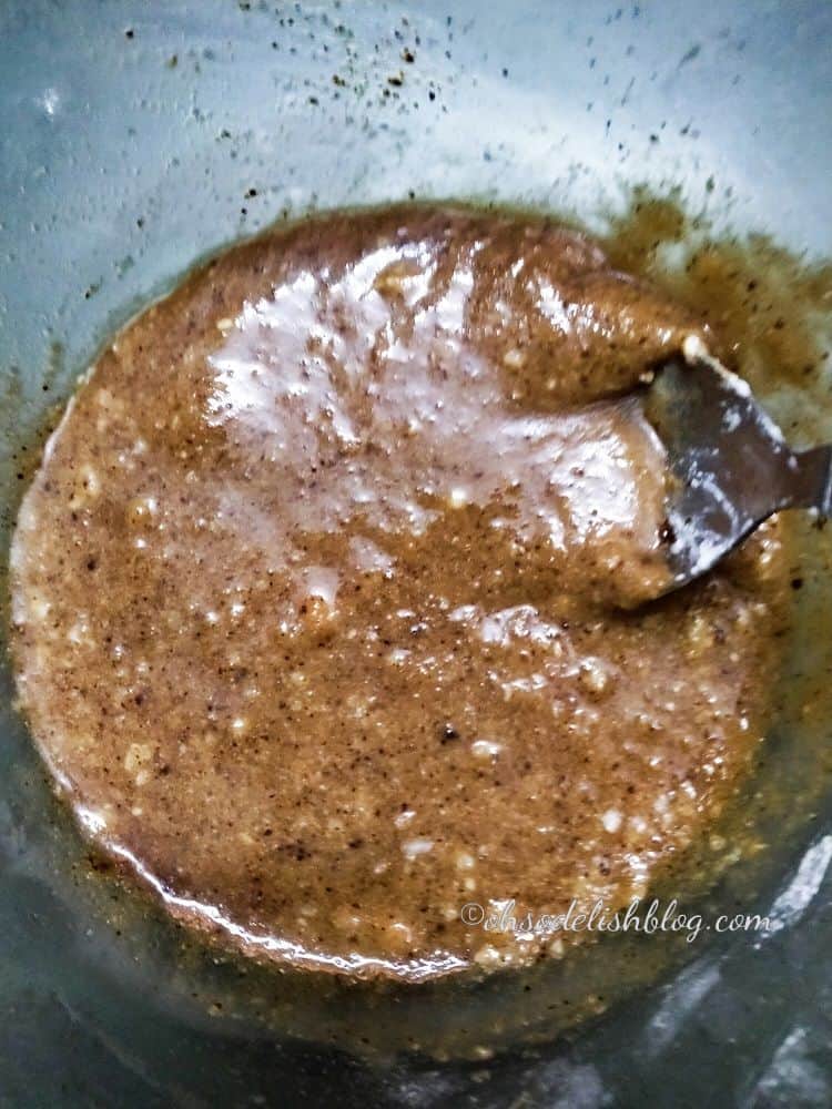 fresh cream, coffee powder, cane sugar and vanilla extract mixed to form coffee sauce